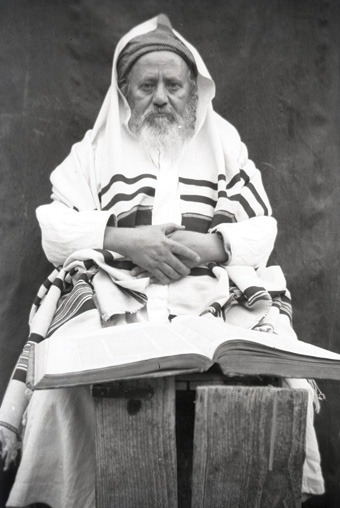 Rabbi Yihye Ghiyath. 