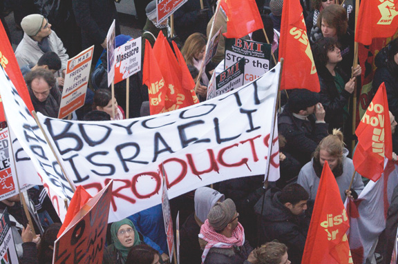 Anti-Israel demonstration in London, January 2009. (Photo by Claudia Gabriela Marques Vieira.)