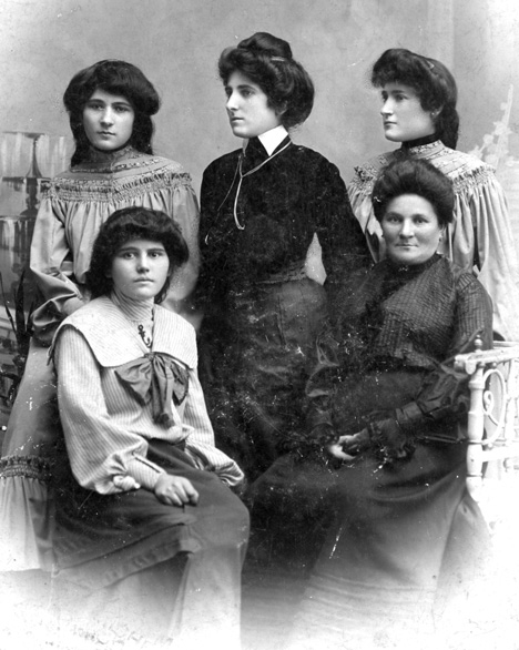 Helena Rubinstein, center, with her mother and three of her seven sisters in Poland, ca. 1888. (Courtesy of the Helena Rubinstein Foundation Archives, Fashion Institute of Technology, SUNY, Gladys Marcus Library, Special Collections.)
