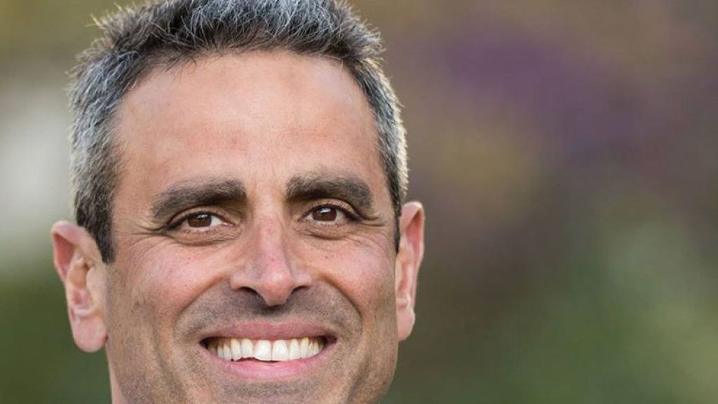 Exit, Loyalty … Crowdsource?