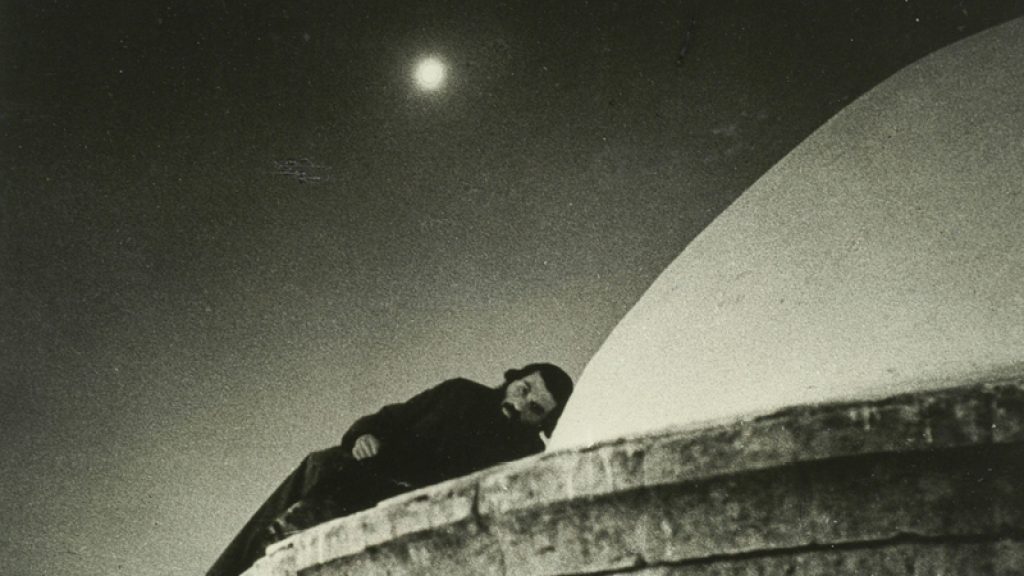 Visiting the Graves of the Righteous: Inns of Molten Blue