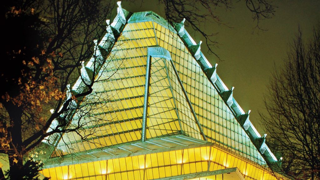 A Tale of Two Synagogues